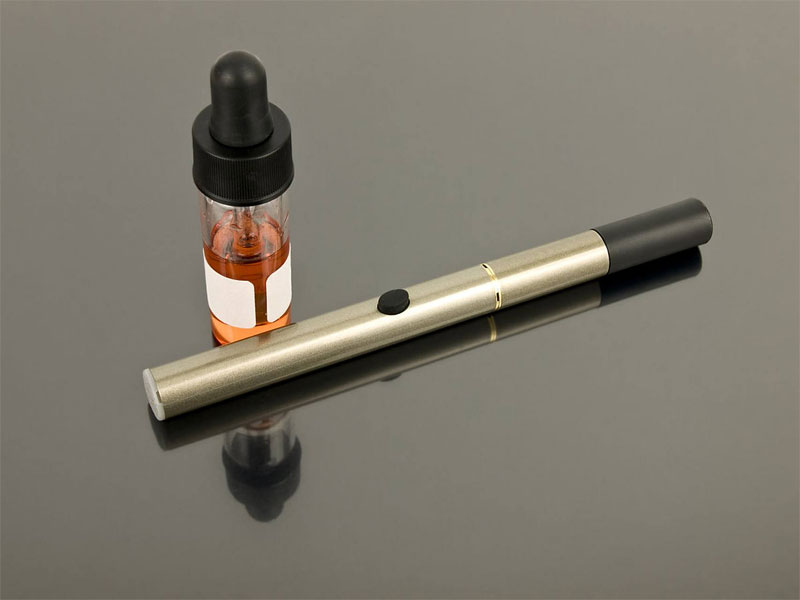 Nejlepší tipy jakou elektronickou cigaretu koupit pro začátečníky i zkušené vapery