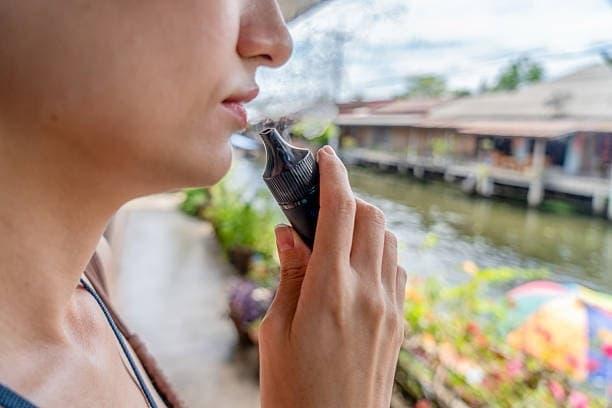 Kde najít nejlepší elektronické cigarety Praha 1 a proč jsou elektronické cigarety Praha 1 tolik oblíbené