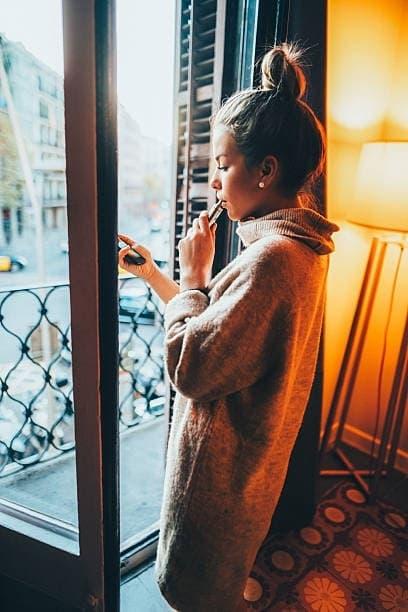 Aktuální přehled co obsahuje kouř z elektronické cigarety a jaké látky mohou poškodit plíce