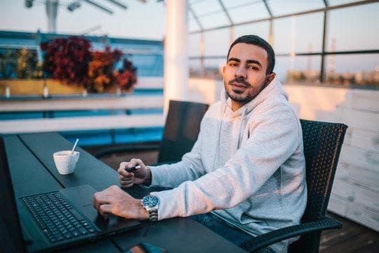 Průvodce elektronická cigareta škodlivost v praxi a jak snížit rizika podle odborníků