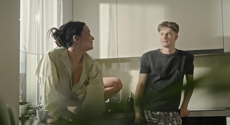 Jak zmírnit bolest v krku z elektronická cigareta rychlými tipy a kdy vyhledat lékaře